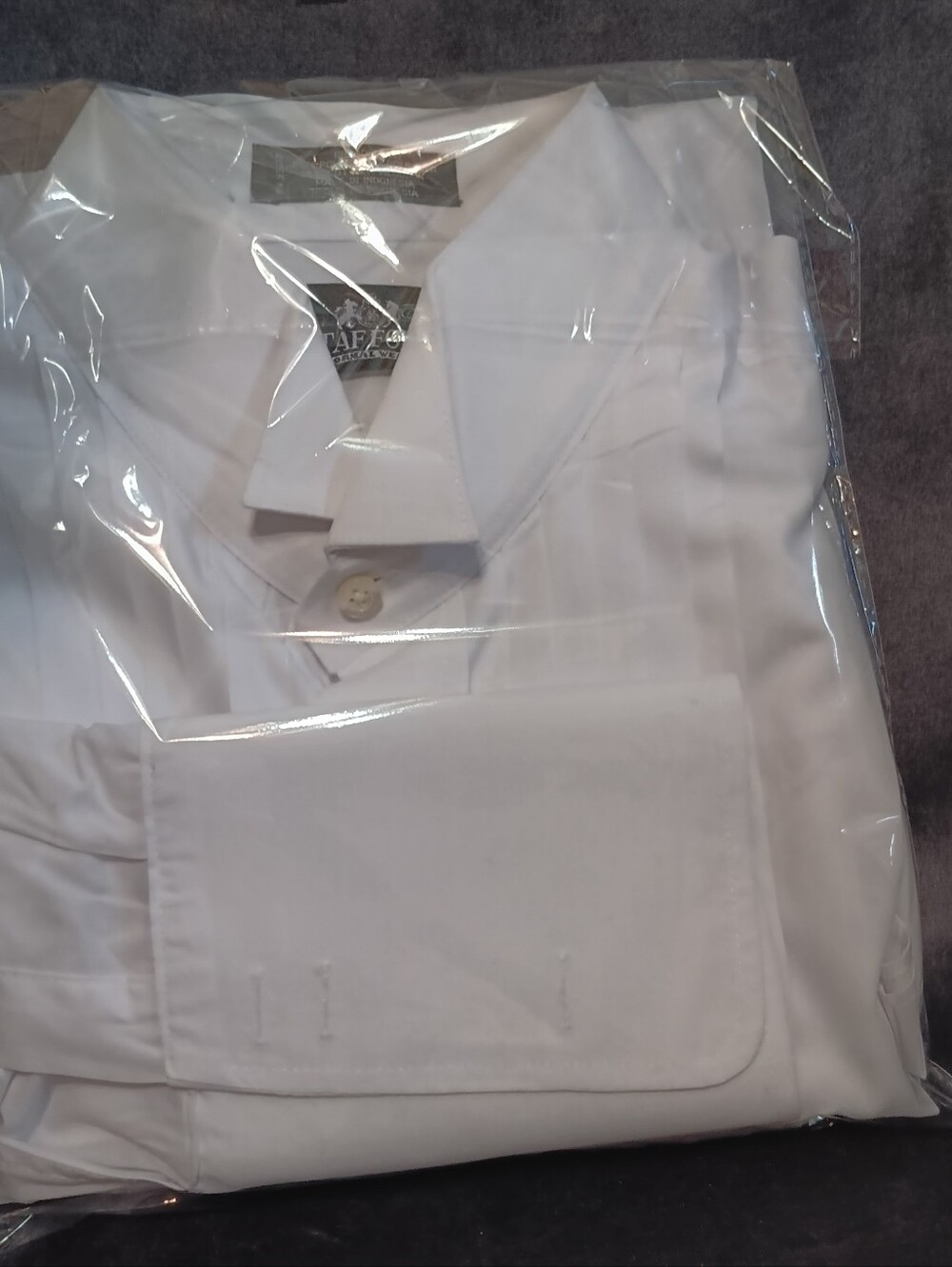 Men's White Pleated Front Tuxedo Dress Shirt - Picture 12 of 14